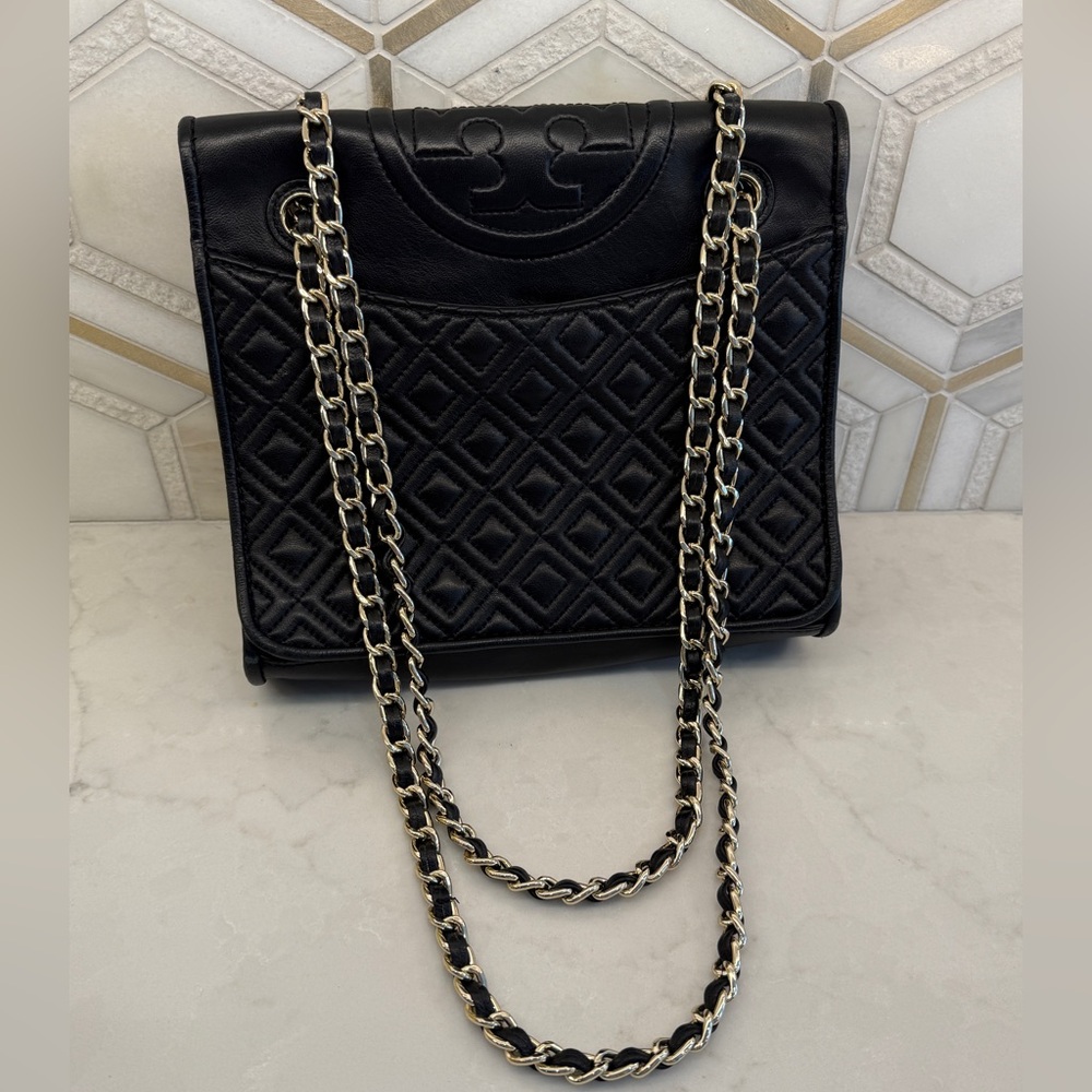 Tory Burch Fleming quilted bag medium gold chain EUC leather